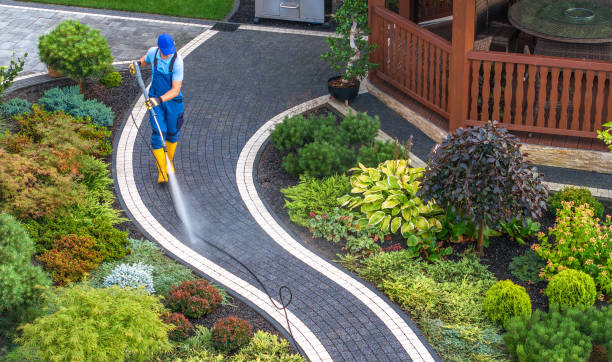 Best Garage Pressure Washing  in Point Baker, FL